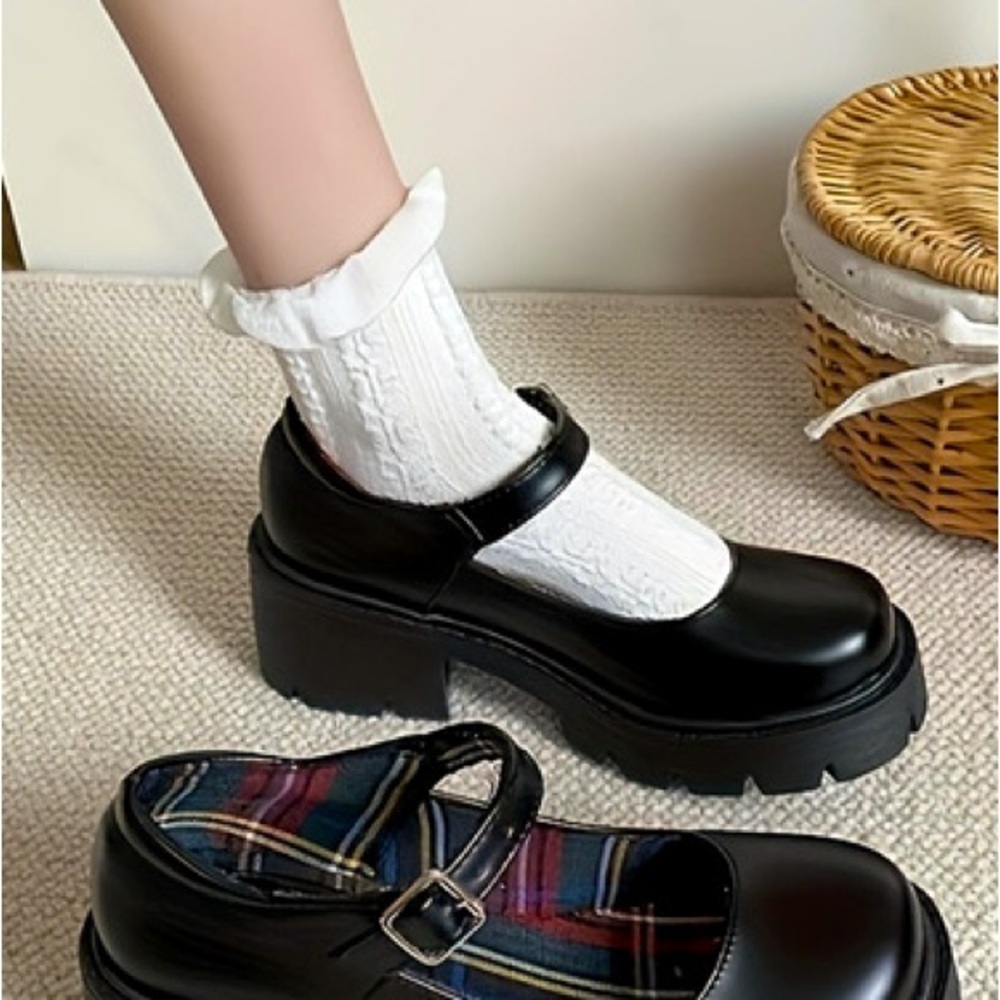 Chunky Heel Mary Jane Shoss